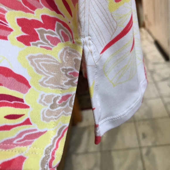 Coral and White tunic top by Tahari - Picture 6 of 7